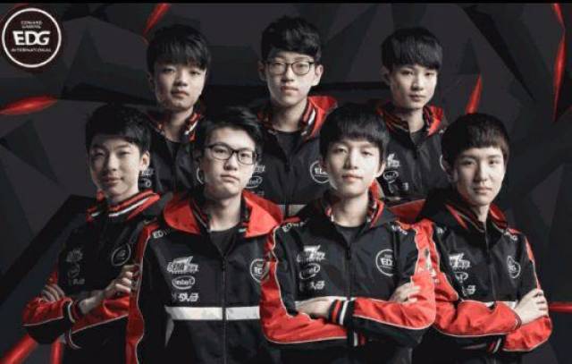 精准的发球 精准的发球