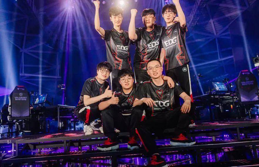 乐部的中流 乐部的中流